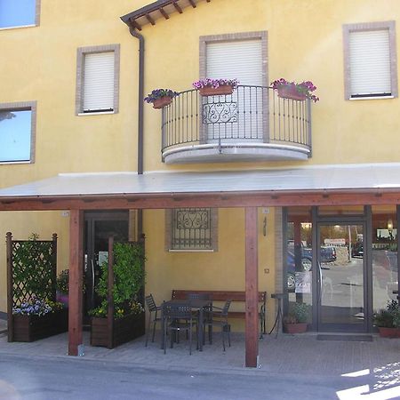 Albergo Le 2 Rose San Severino Marche Eksteriør bilde