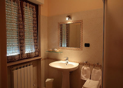 Albergo Le 2 Rose San Severino Marche Eksteriør bilde